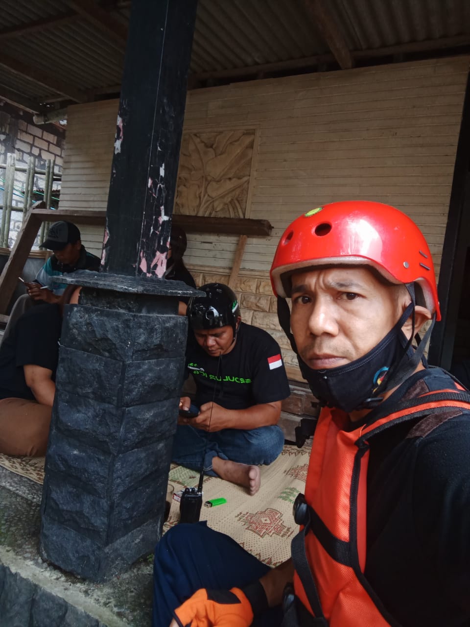 Gb. Suasana Pencarian Almarhum Warga Mulo