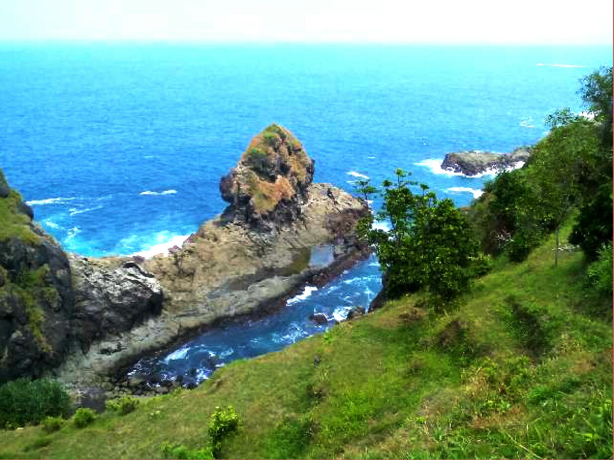 Bukit Pengilon Desa Balong Girisubo